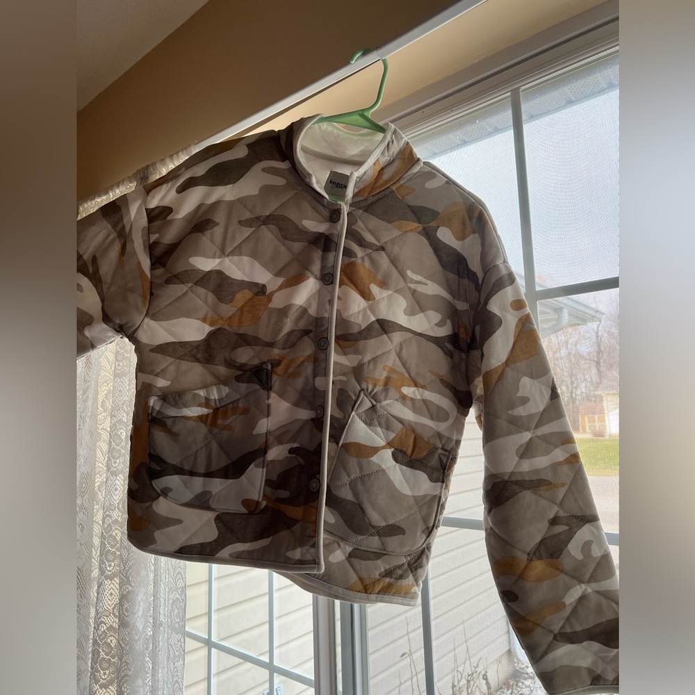 KENZIE Camo-Button Jacket